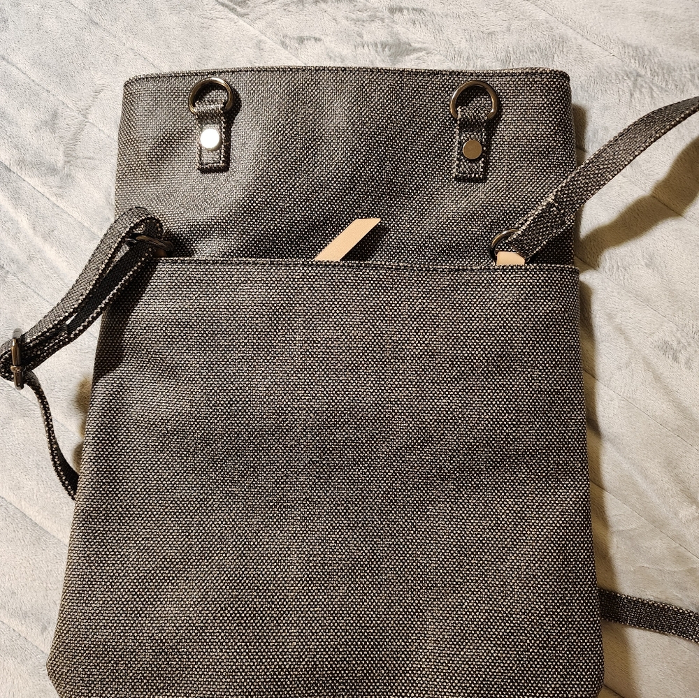 Sherpani Rebel crossbody bag